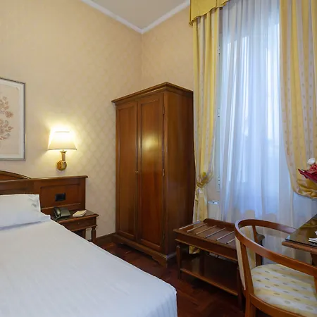 Boccaccio Hotell 3*