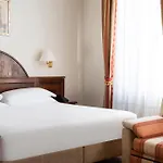 Boccaccio Szálloda 3*