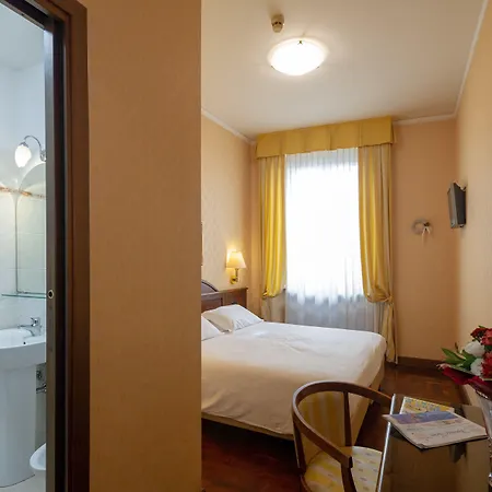 Boccaccio Hotell 3*